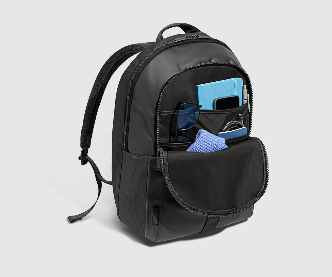 Active Backpack 26L in Jet Black